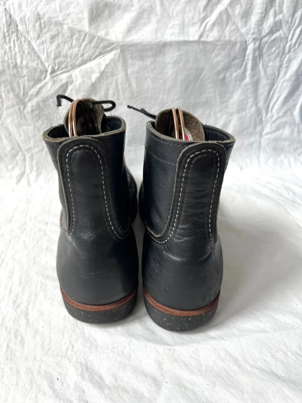 Red Wing boots Iron Ranger 8114 US mens 9.5 black leather cap toe cork sole